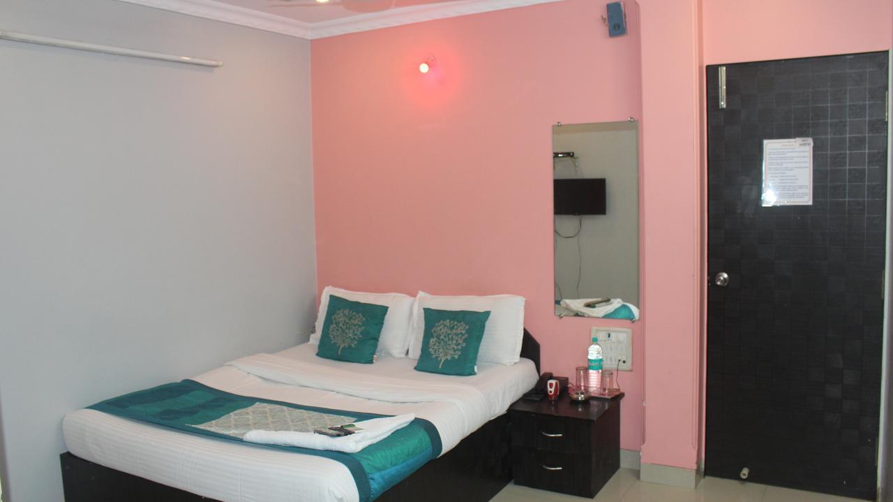 מומביי Hotel Sai Residency מראה חיצוני תמונה
