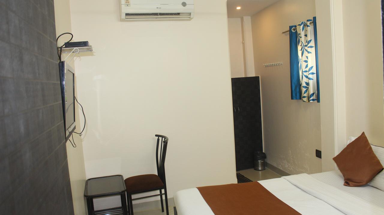 מומביי Hotel Sai Residency מראה חיצוני תמונה