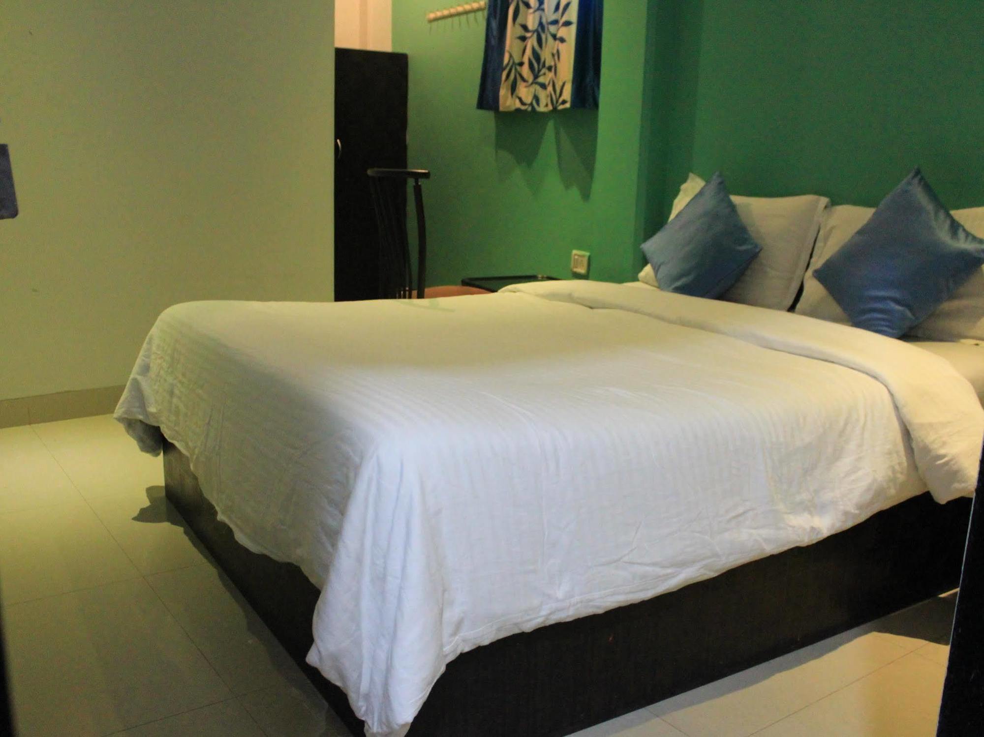 מומביי Hotel Sai Residency מראה חיצוני תמונה