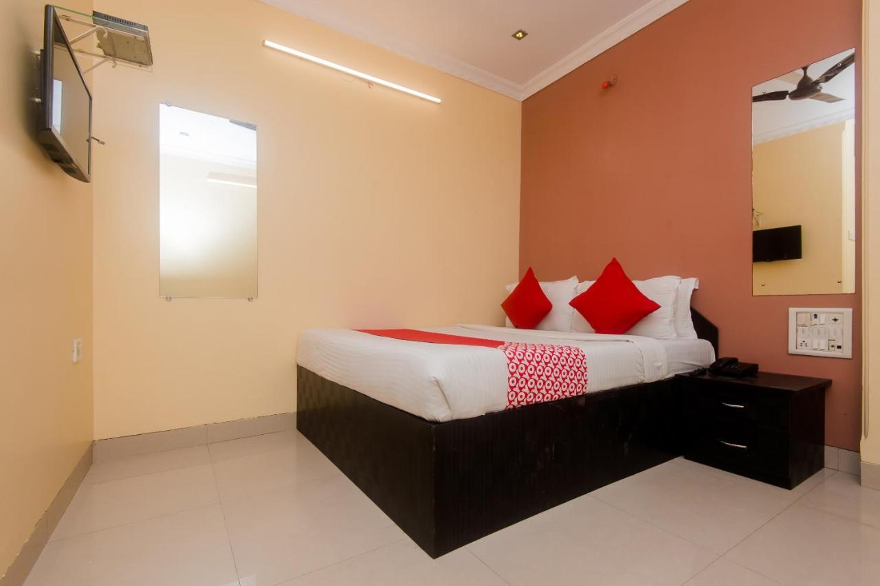 מומביי Hotel Sai Residency מראה חיצוני תמונה